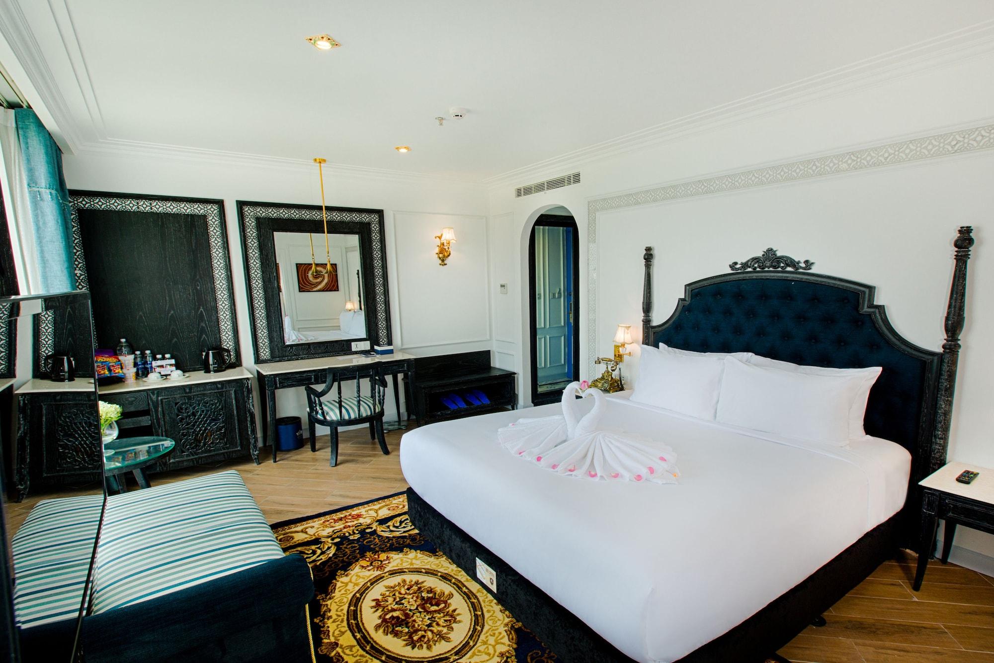 Hotel Fivitel Da Nang Esterno foto
