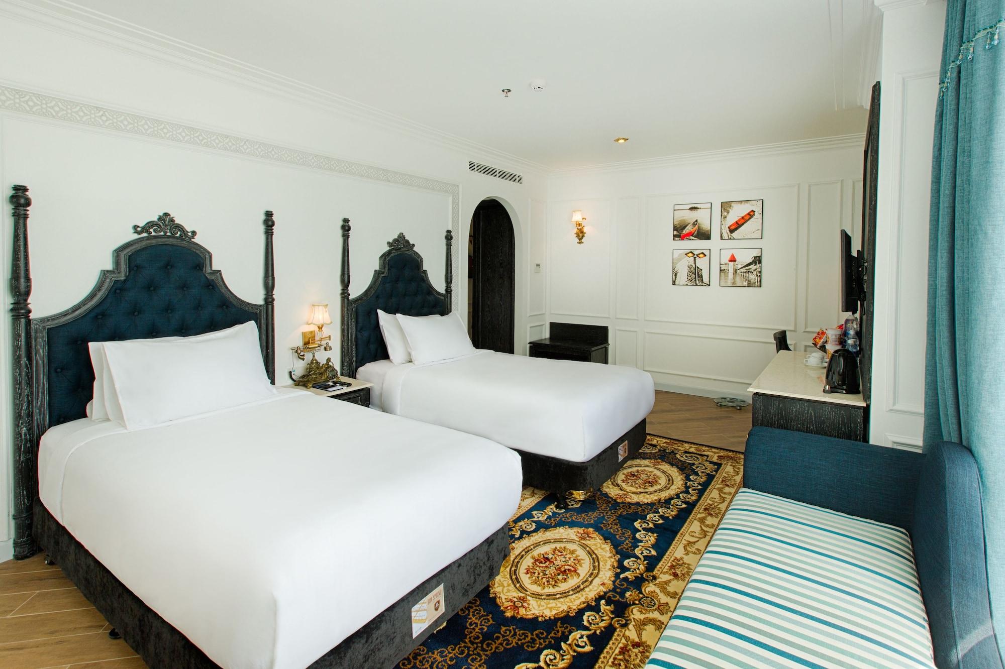 Hotel Fivitel Da Nang Esterno foto