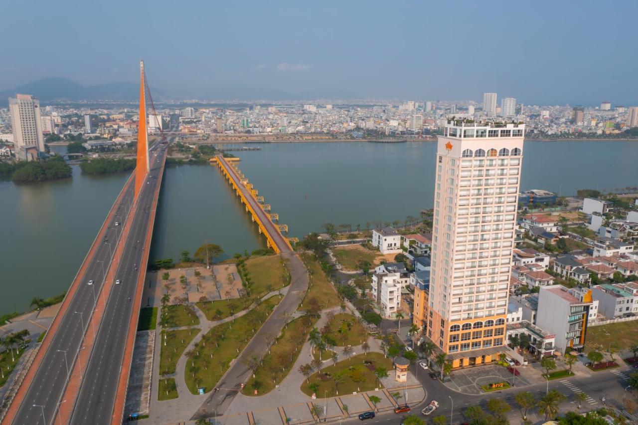 Hotel Fivitel Da Nang Esterno foto