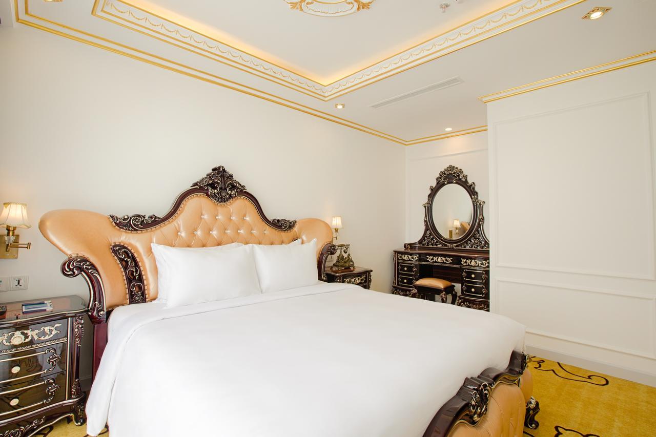 Hotel Fivitel Da Nang Esterno foto