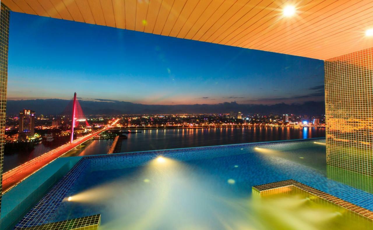 Hotel Fivitel Da Nang Esterno foto